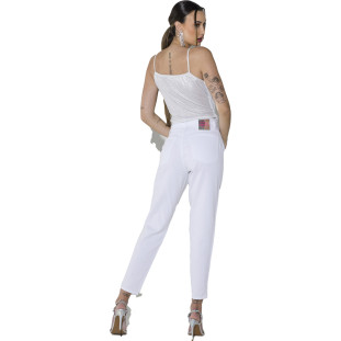 Calça Jeans Mom Onça Preta Detalhe Strass O23 Branco Feminino